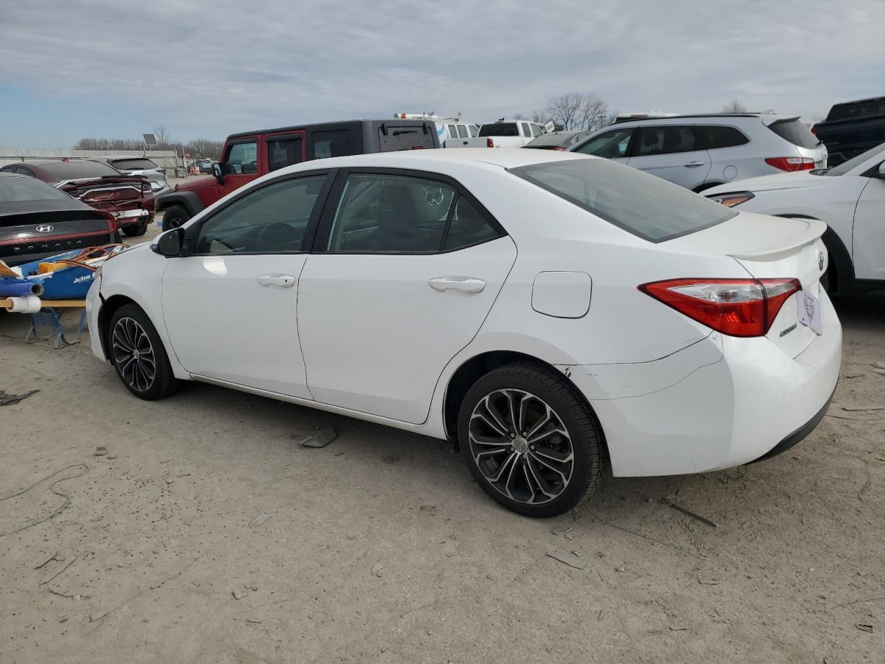 2014 TOYOTA COROLLA L - Image 2