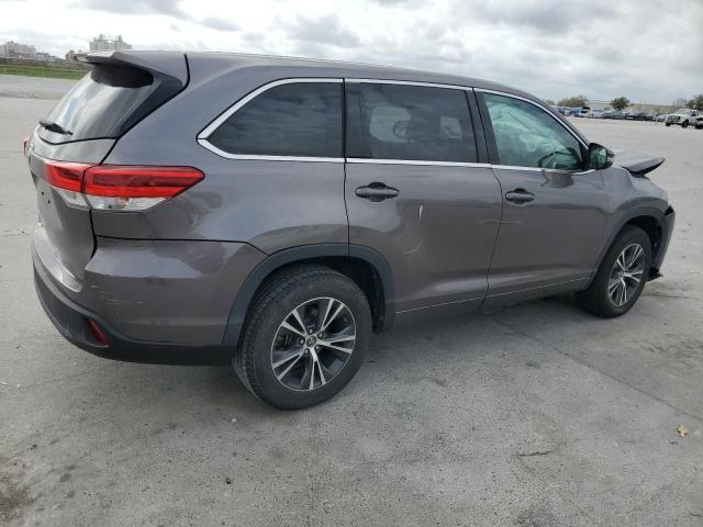 2018 Toyota Highlander Le - Image 3