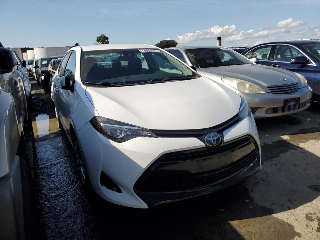 2018 TOYOTA COROLLA L - Image 4