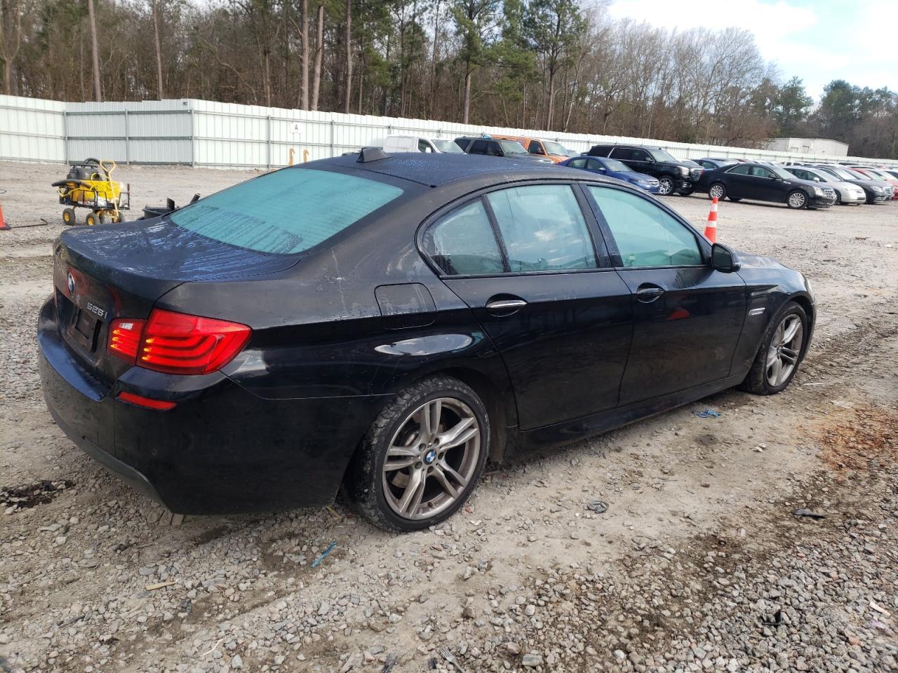 2016 BMW 528 I - Image 3