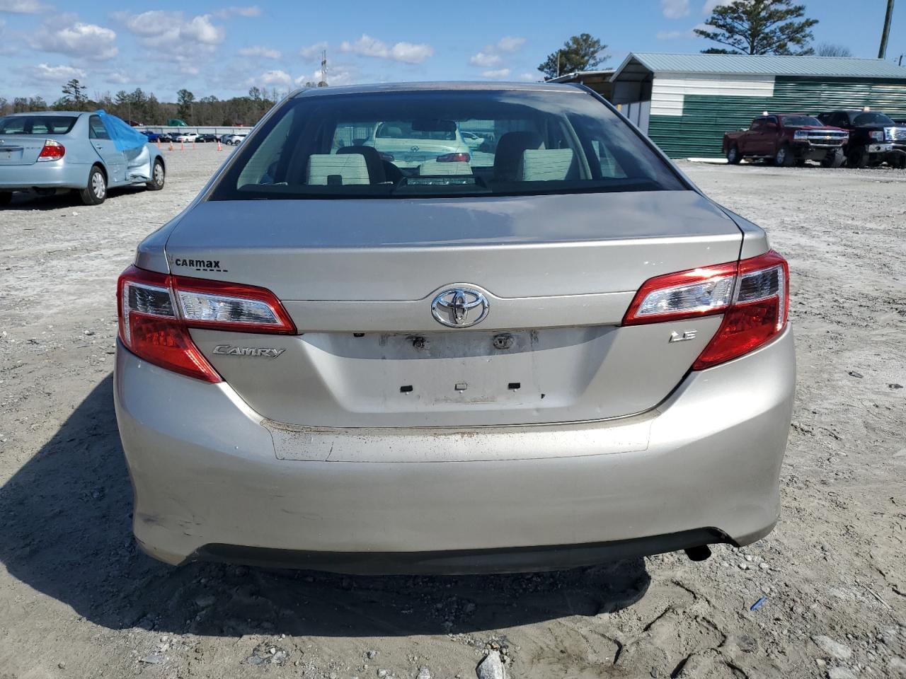 2014 TOYOTA CAMRY L - Фото 6