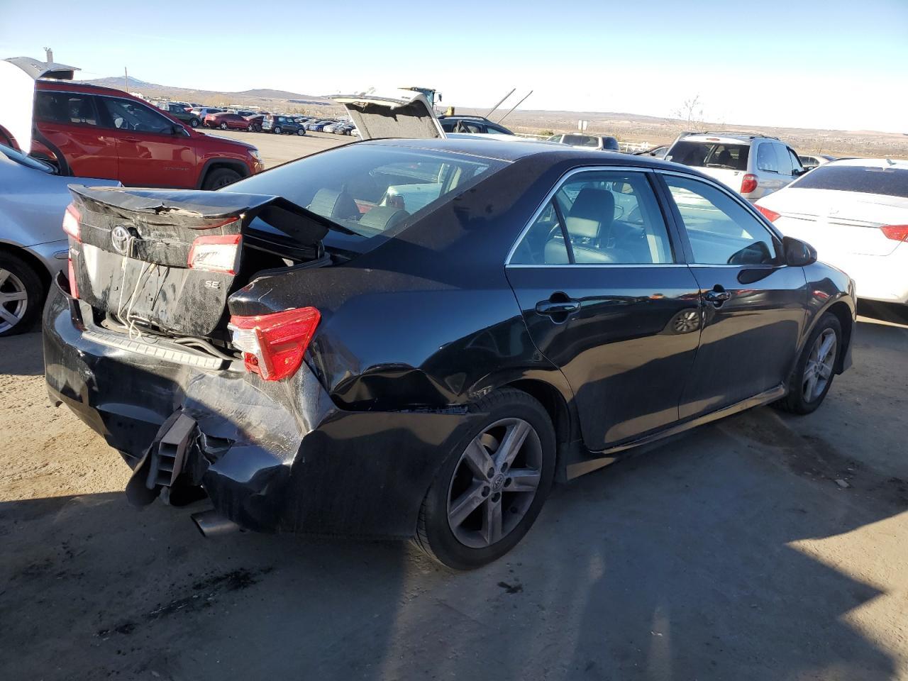 2014 TOYOTA CAMRY L - Фото 3