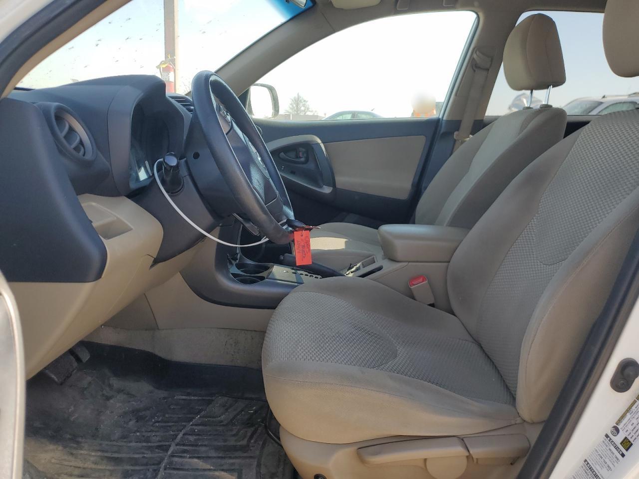 2011 TOYOTA RAV4 - Image 7