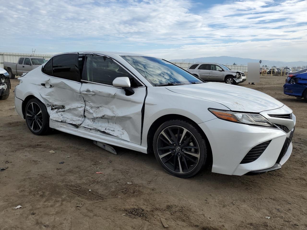 2019 TOYOTA CAMRY XSE - Фото 4