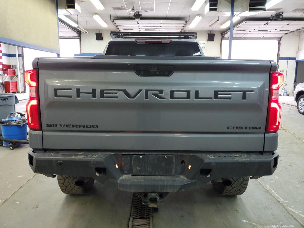 2021 CHEVROLET SILVERADO - Фото 6