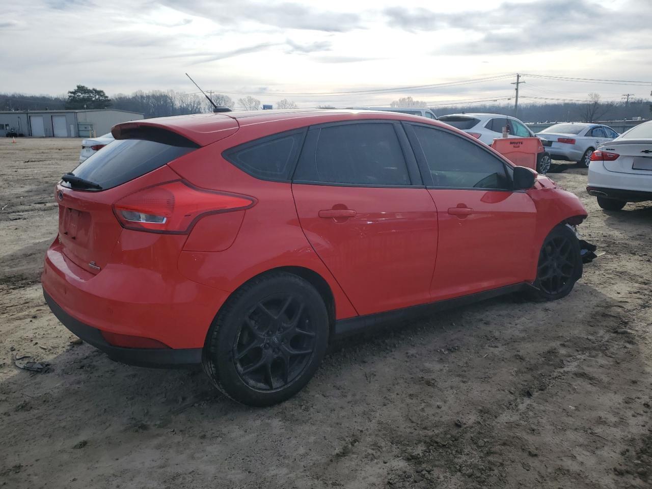 2016 FORD FOCUS SE - Фото 3