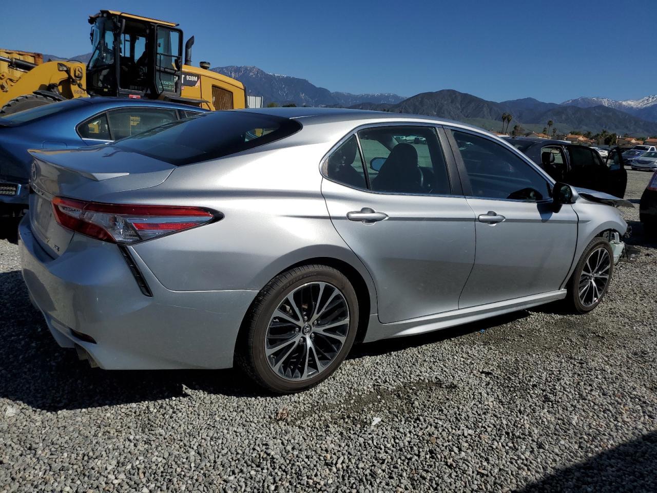 2018 TOYOTA CAMRY L - Image 3
