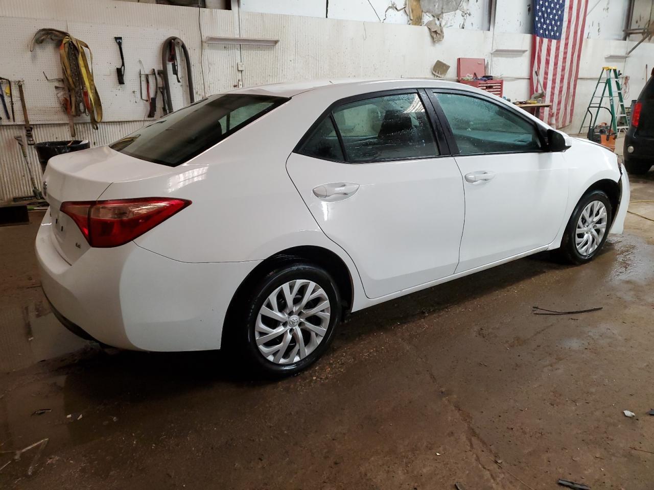 2019 TOYOTA COROLLA L - Image 3