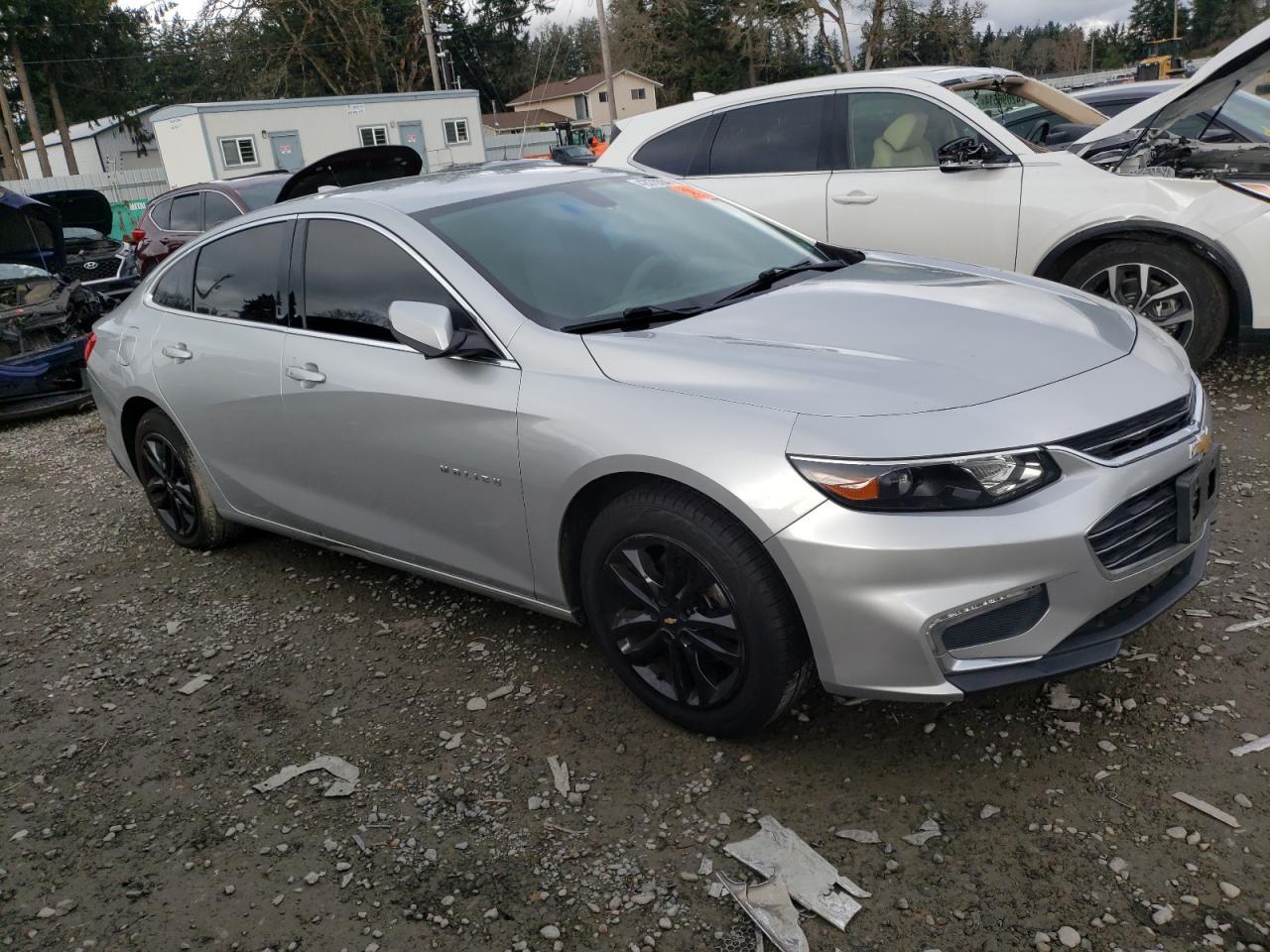 2017 CHEVROLET MALIBU LT - Image 4