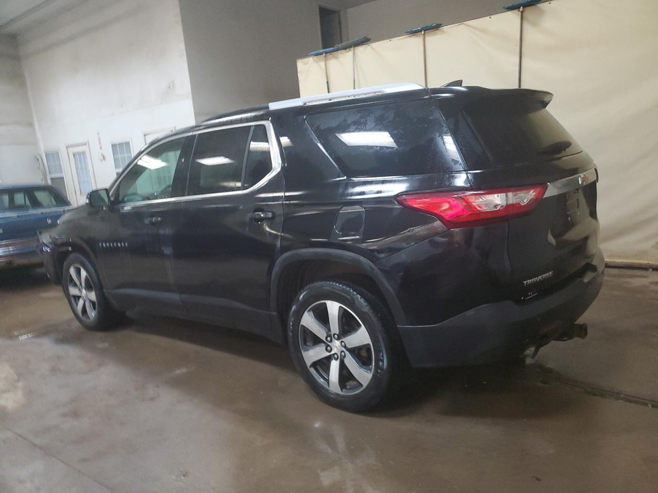2018 CHEVROLET TRAVERSE L - Фото 2