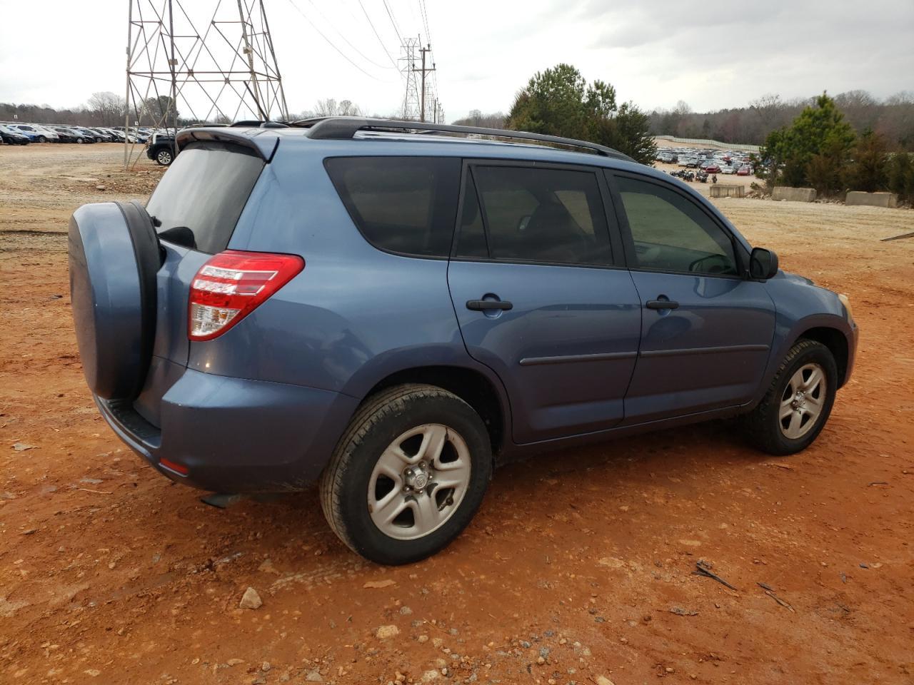 2011 TOYOTA RAV4 - Image 3