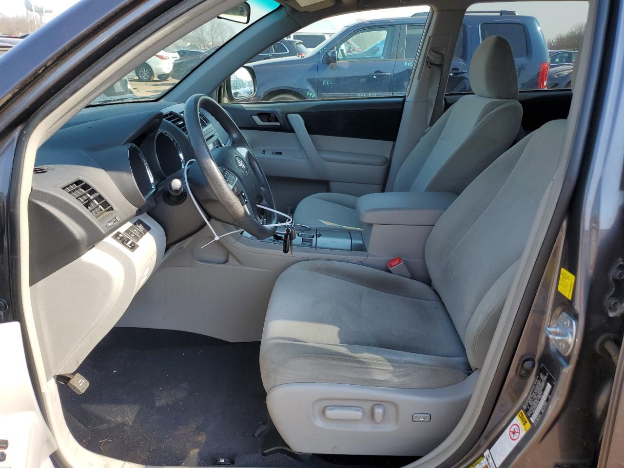 2011 TOYOTA HIGHLANDER - Фото 7