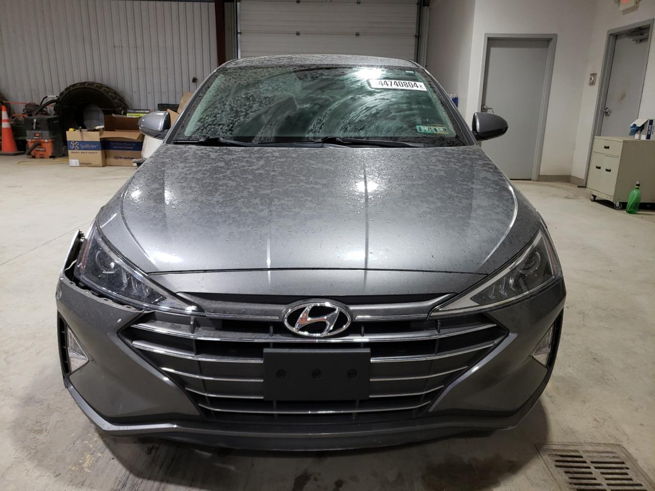 2019 HYUNDAI ELANTRA SE - Фото 5