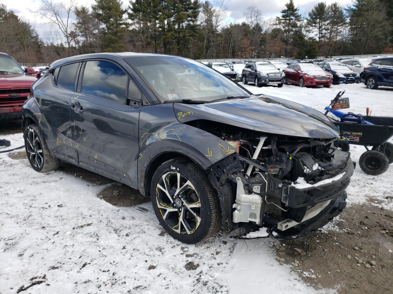 2018 TOYOTA C-HR XLE - Image 4