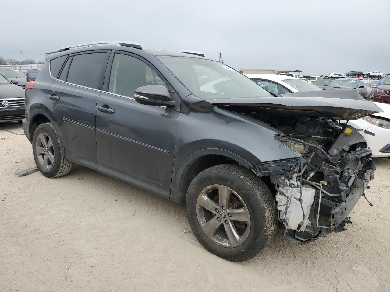 2015 TOYOTA RAV4 XLE - Image 4