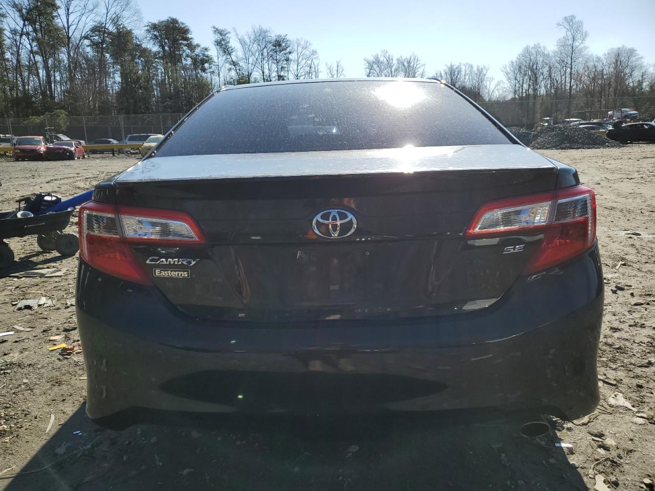 2014 TOYOTA CAMRY L - Image 6