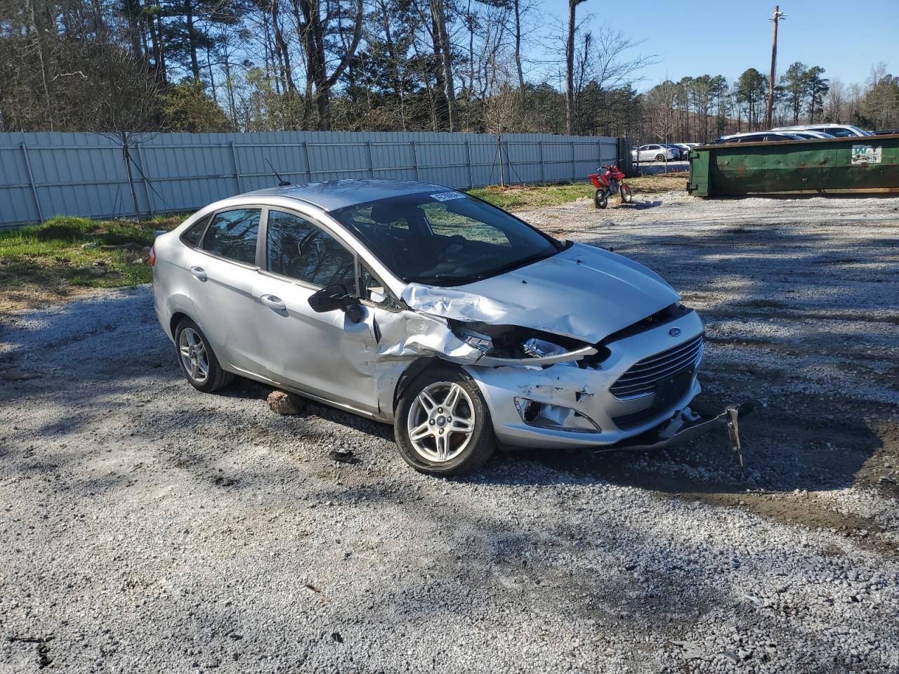 2019 FORD FIESTA SE - Image 4