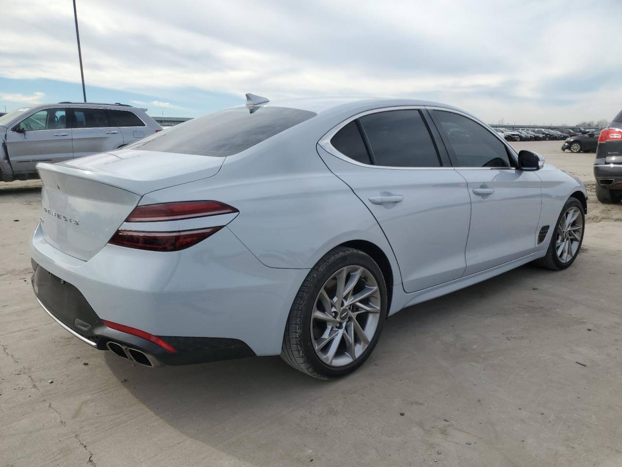 2022 GENESIS G70 BASE - Image 3