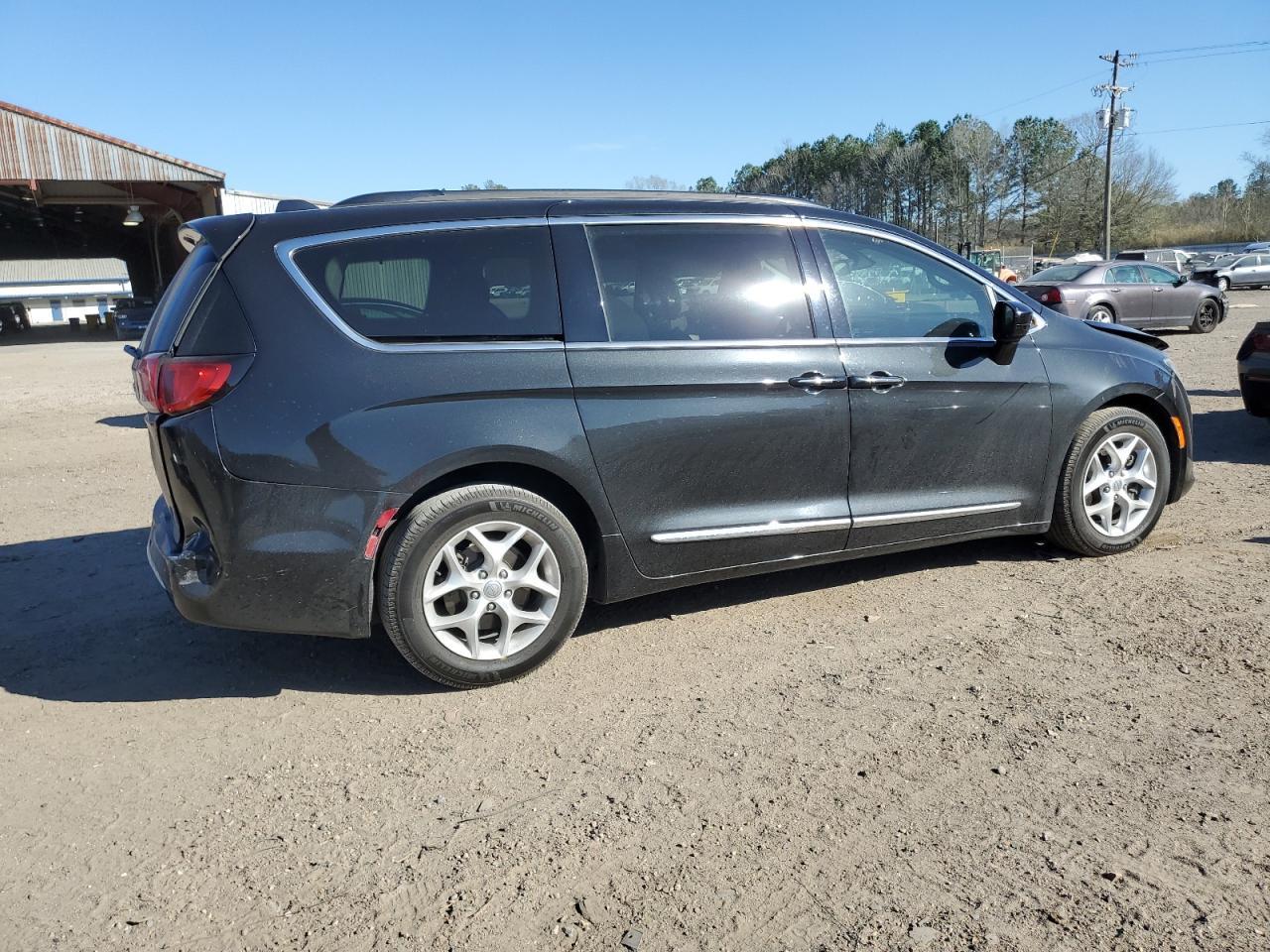 2017 CHRYSLER PACIFICA T - Image 3
