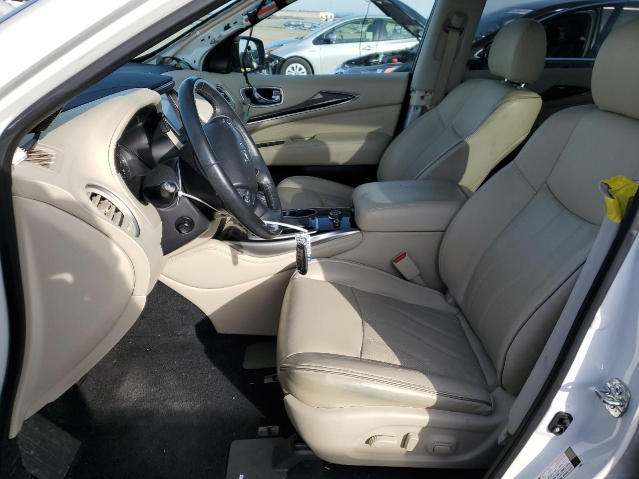 2019 INFINITI QX60 LUXE - Image 7