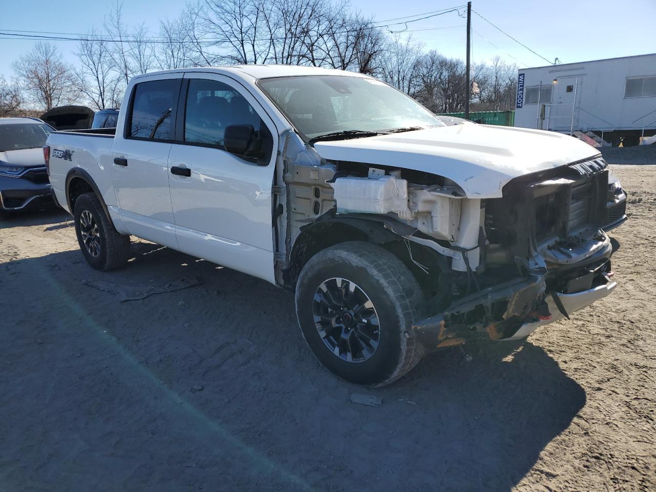 2023 NISSAN TITAN SV - Фото 4