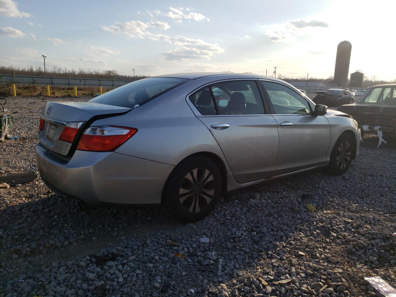 2014 HONDA ACCORD LX - Image 3