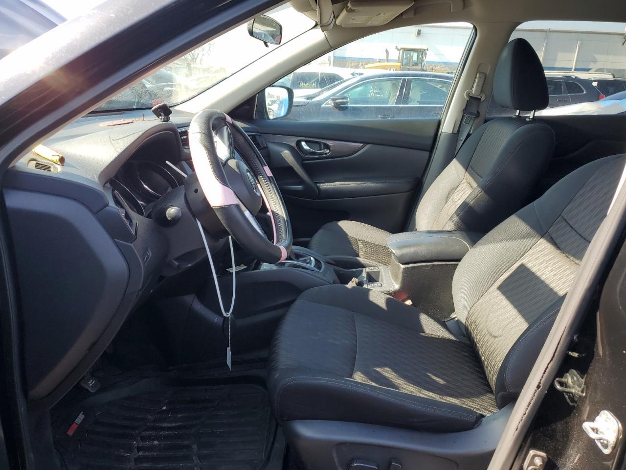 2017 NISSAN ROGUE SV - Фото 7