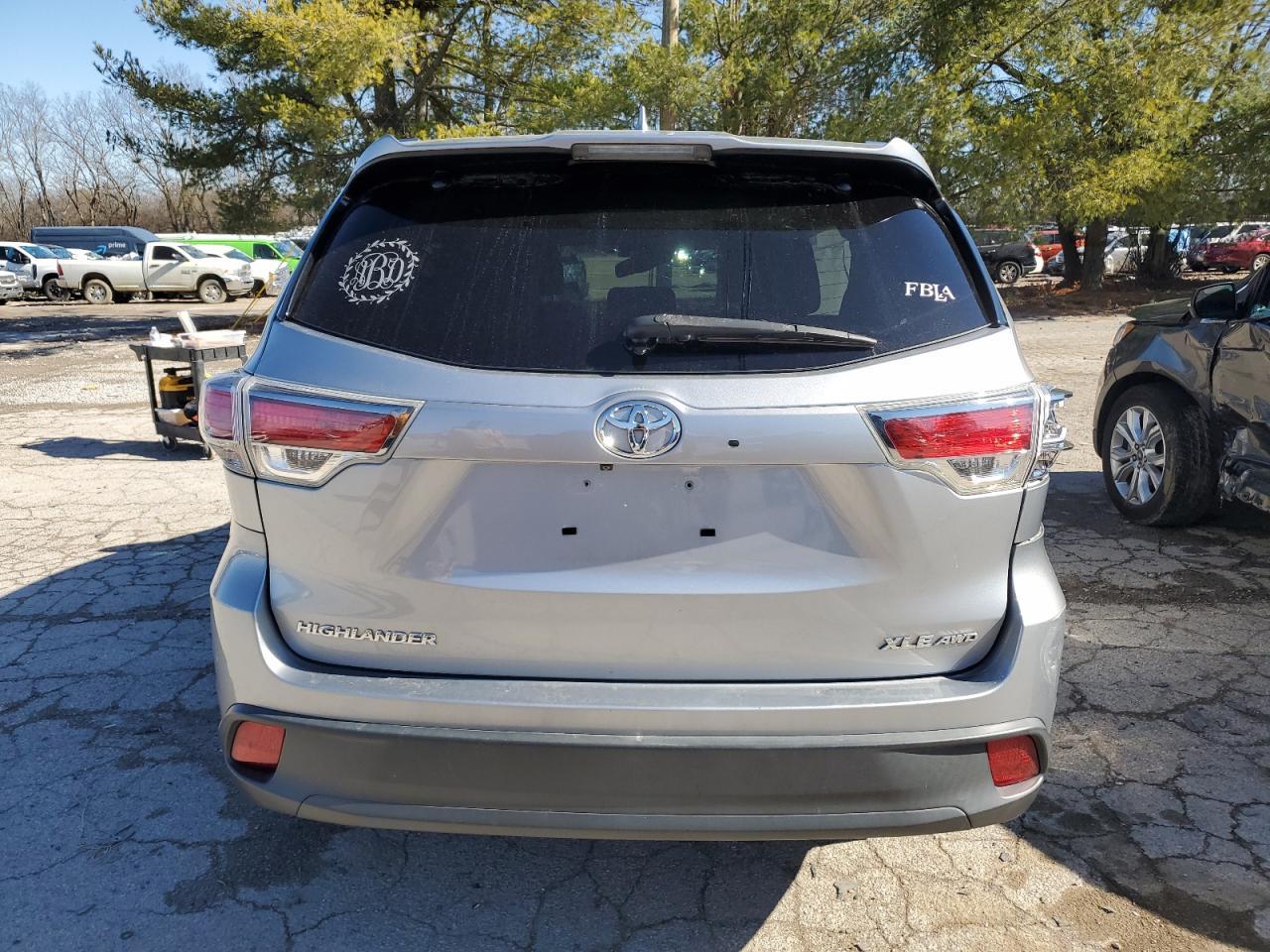 2015 TOYOTA HIGHLANDER - Image 6