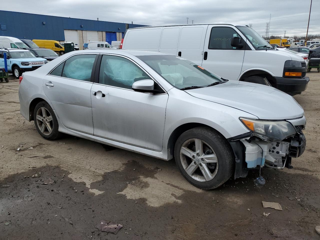 2014 TOYOTA CAMRY L - Image 4