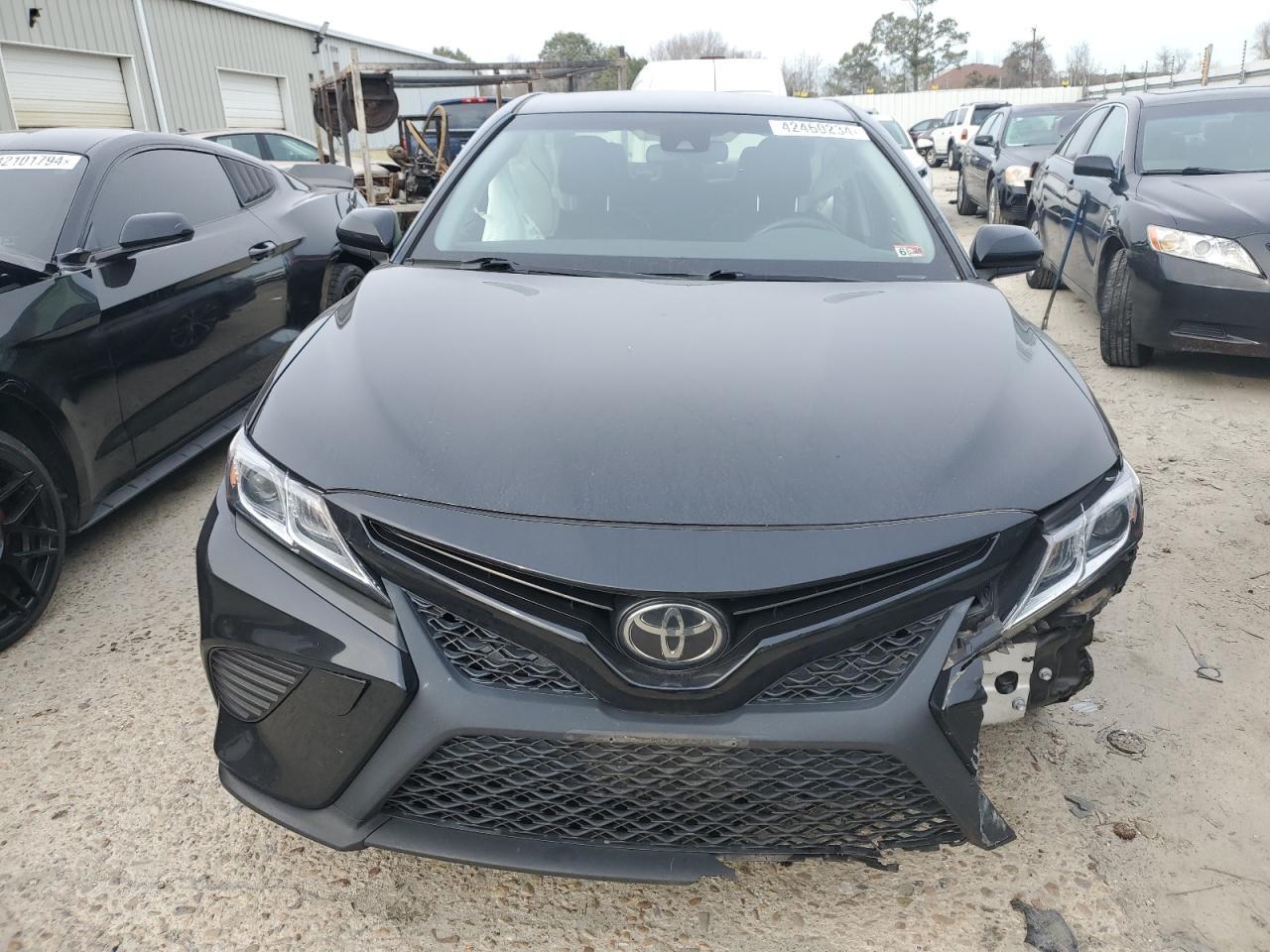 2018 TOYOTA CAMRY L - Фото 5