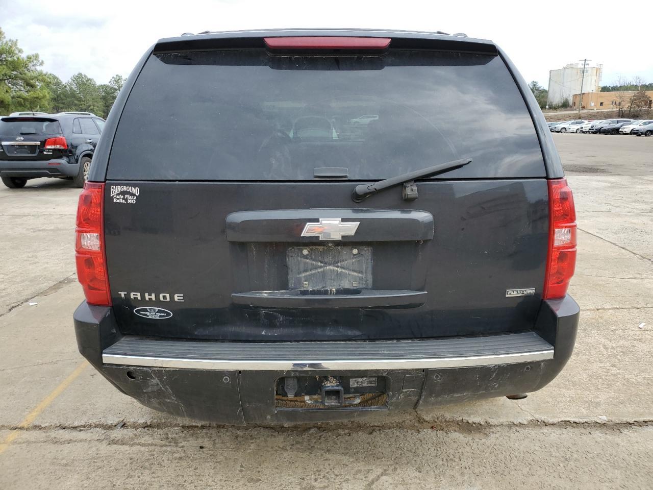 2011 CHEVROLET TAHOE K150 - Фото 6