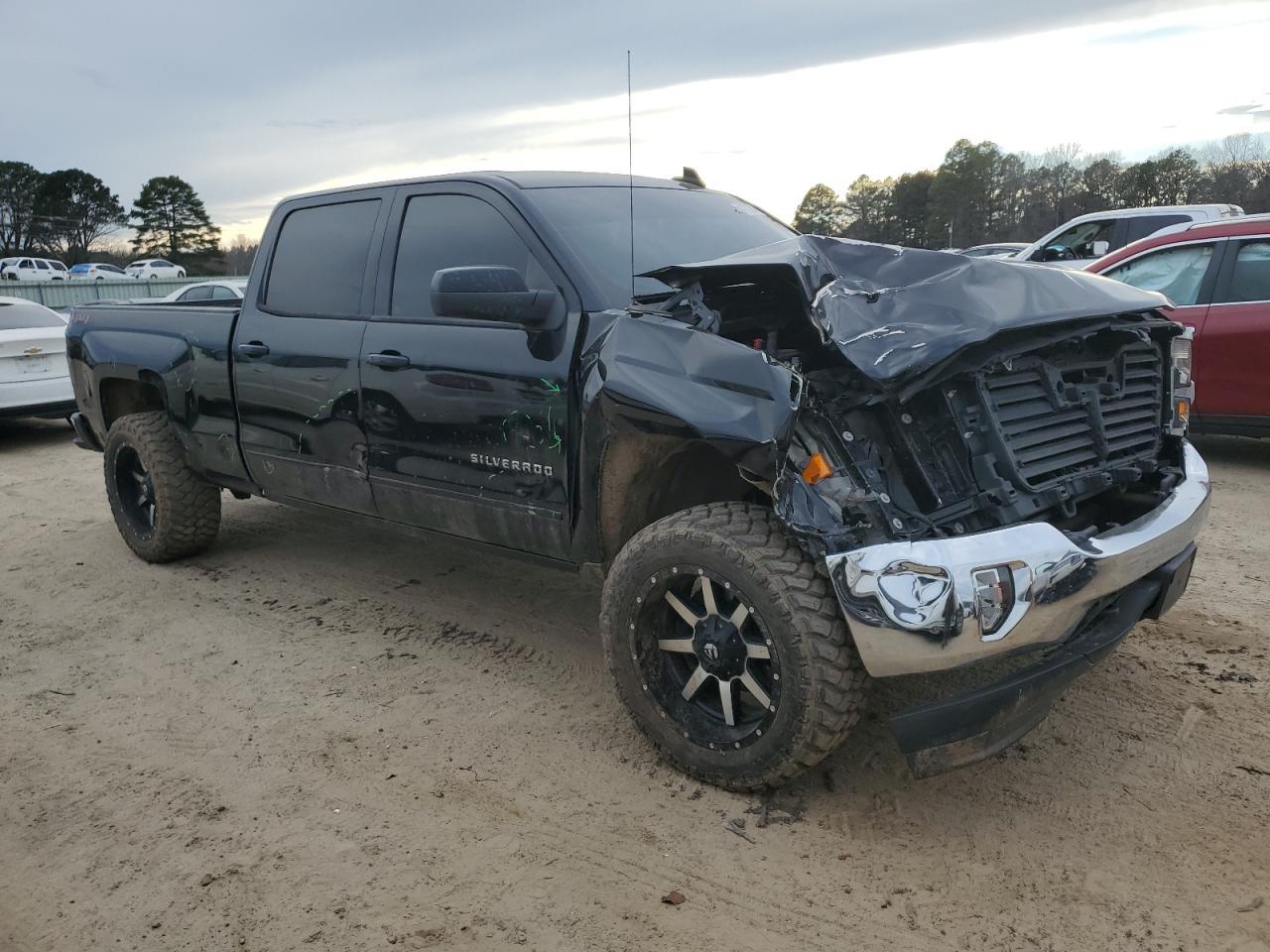 2018 CHEVROLET SILVERADO - Image 4