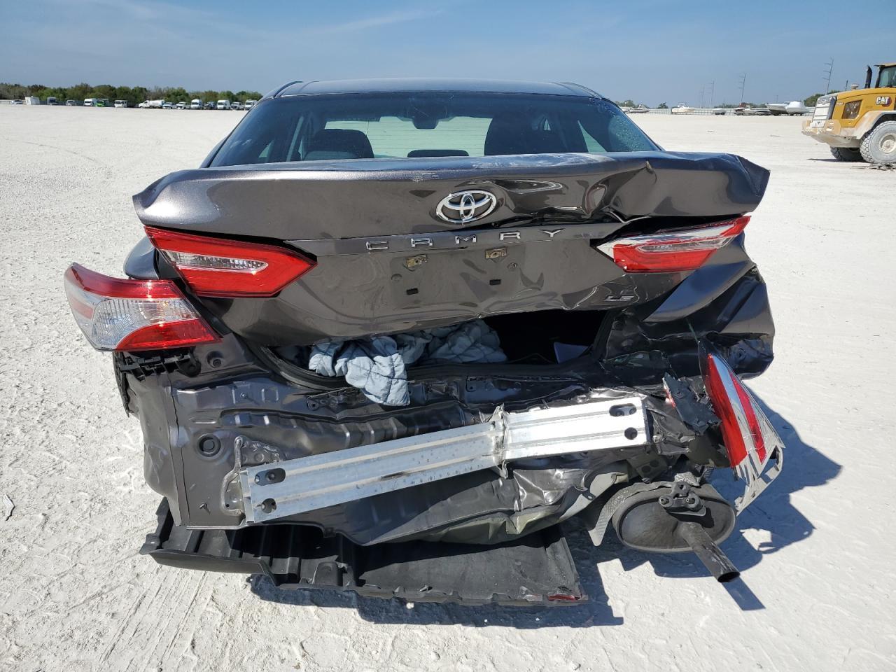 2018 TOYOTA CAMRY L - Image 6