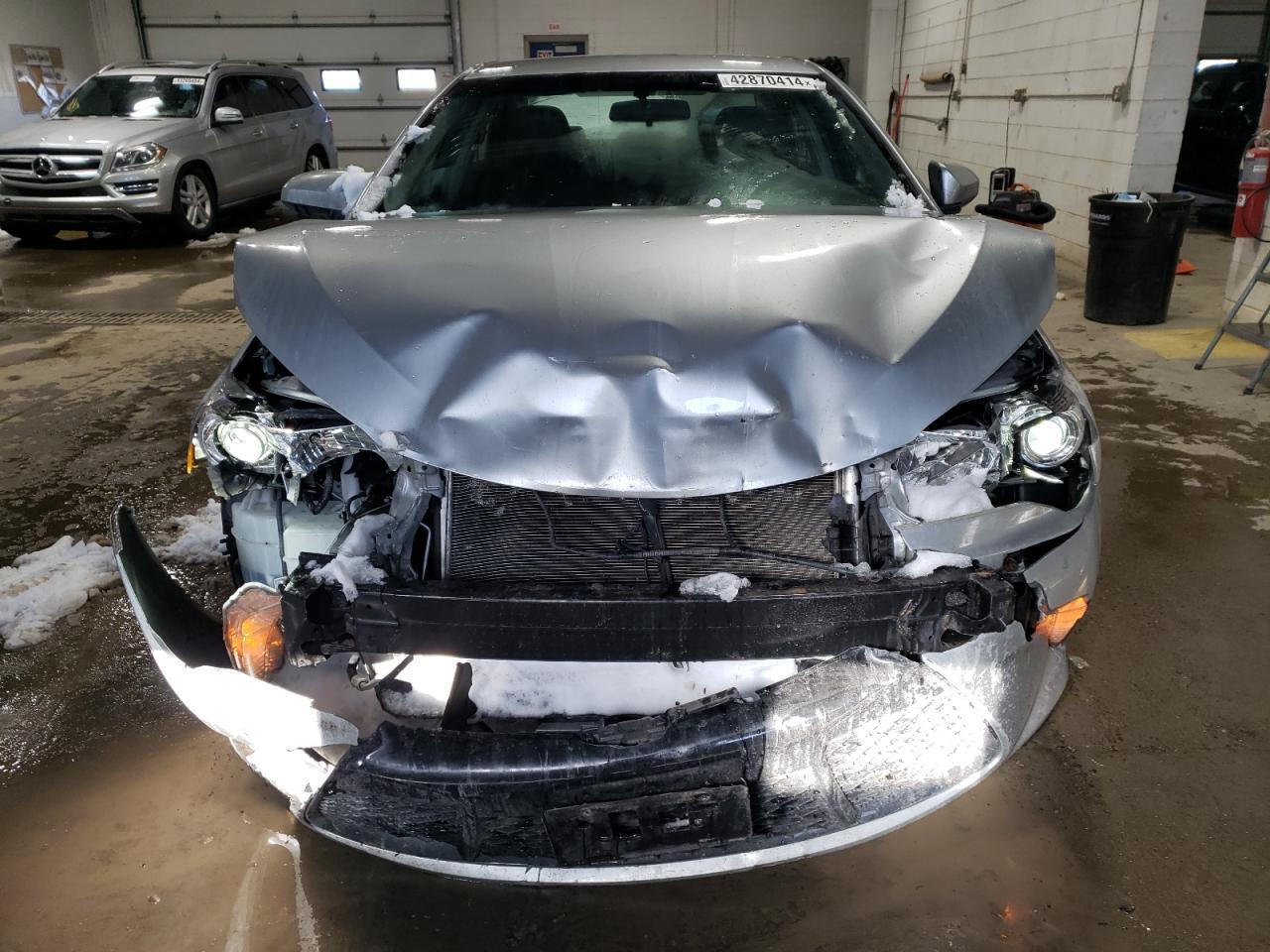 2016 TOYOTA CAMRY LE - Фото 5