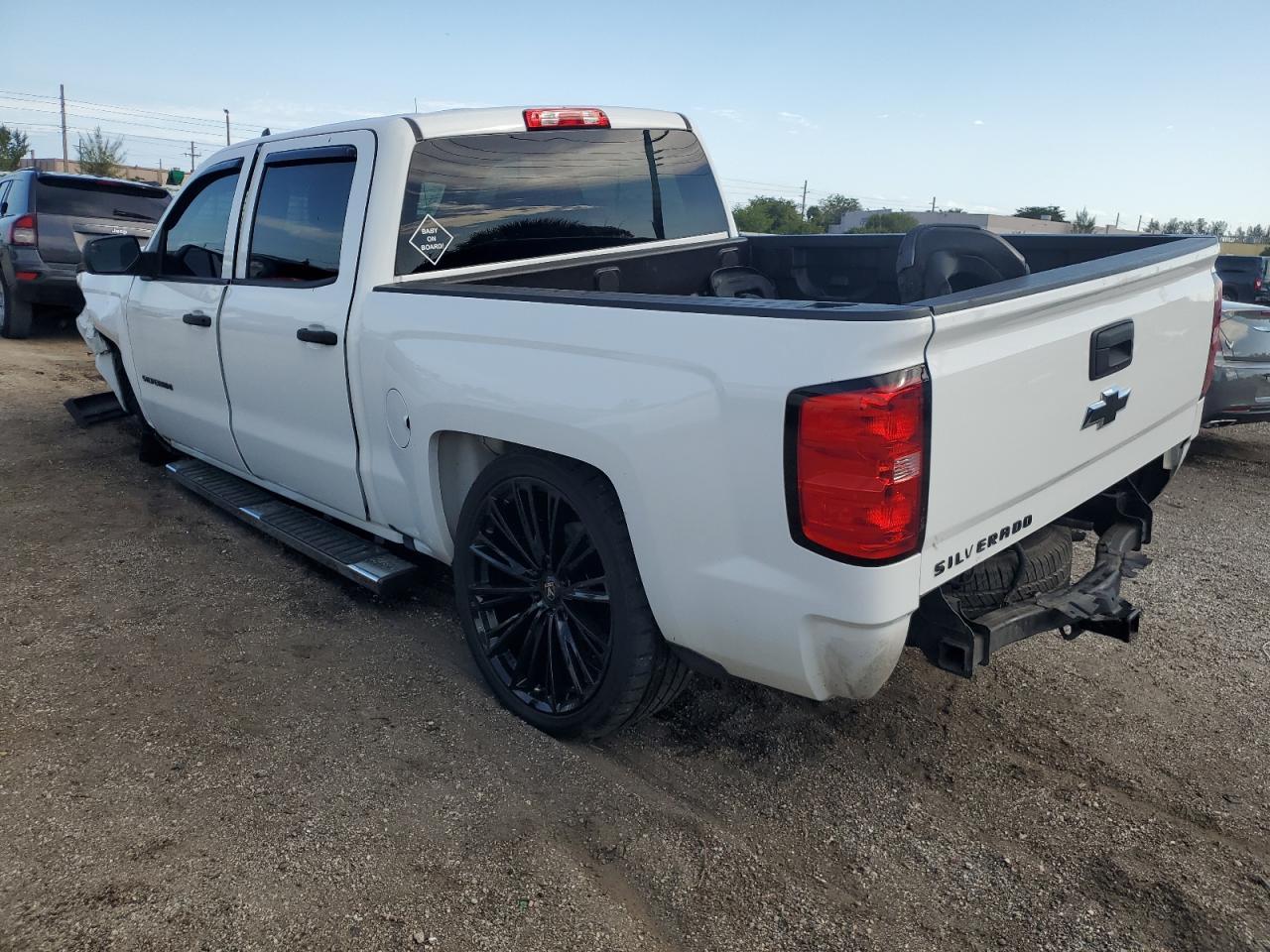 2018 CHEVROLET SILVERADO - Фото 2