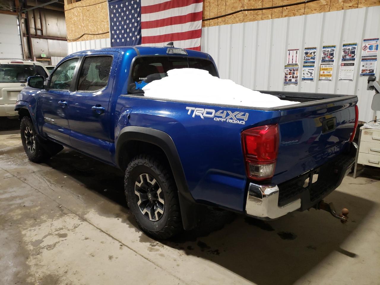 2017 TOYOTA TACOMA DOU - Фото 2