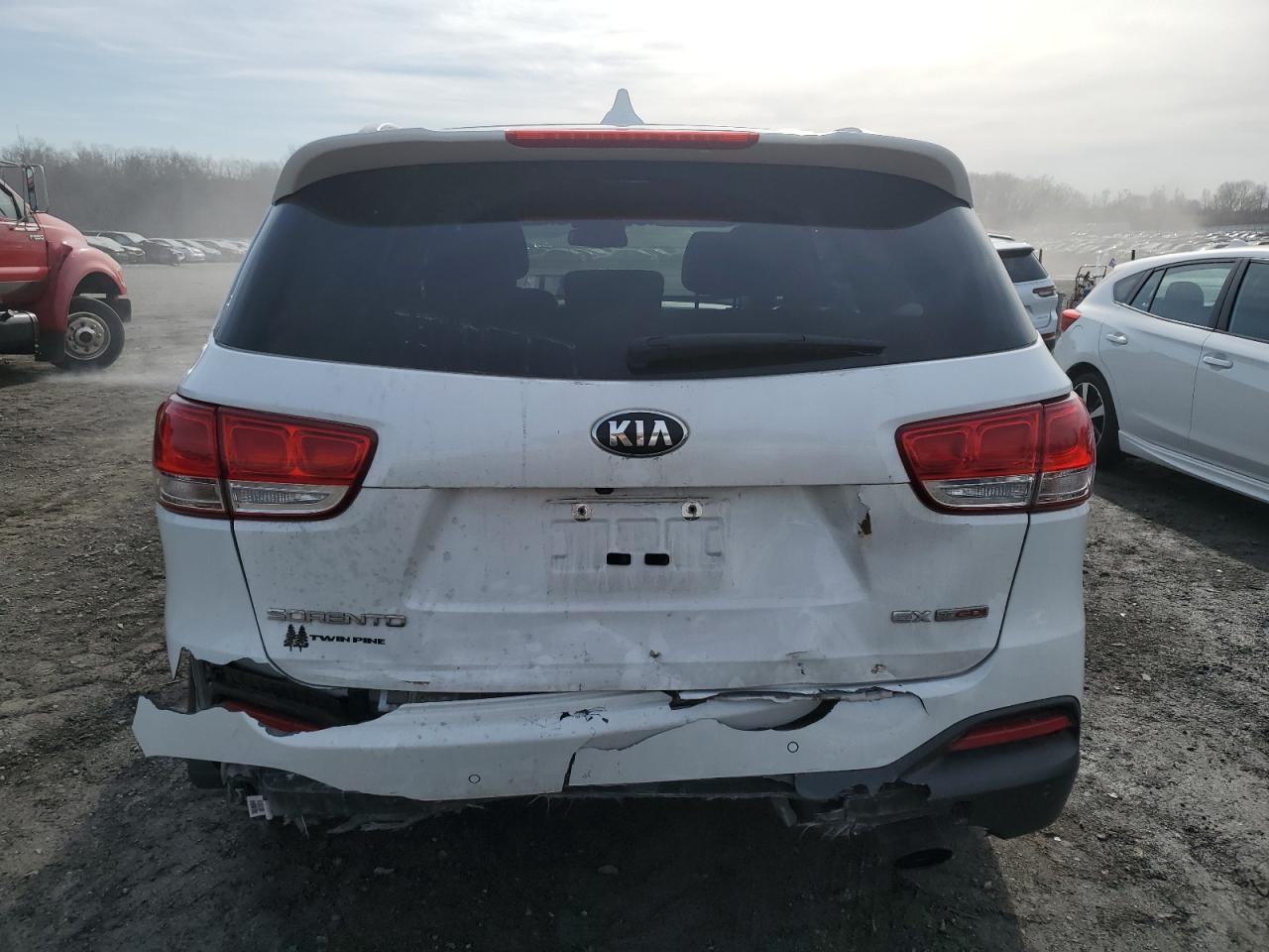 2016 KIA SORENTO EX - Image 6
