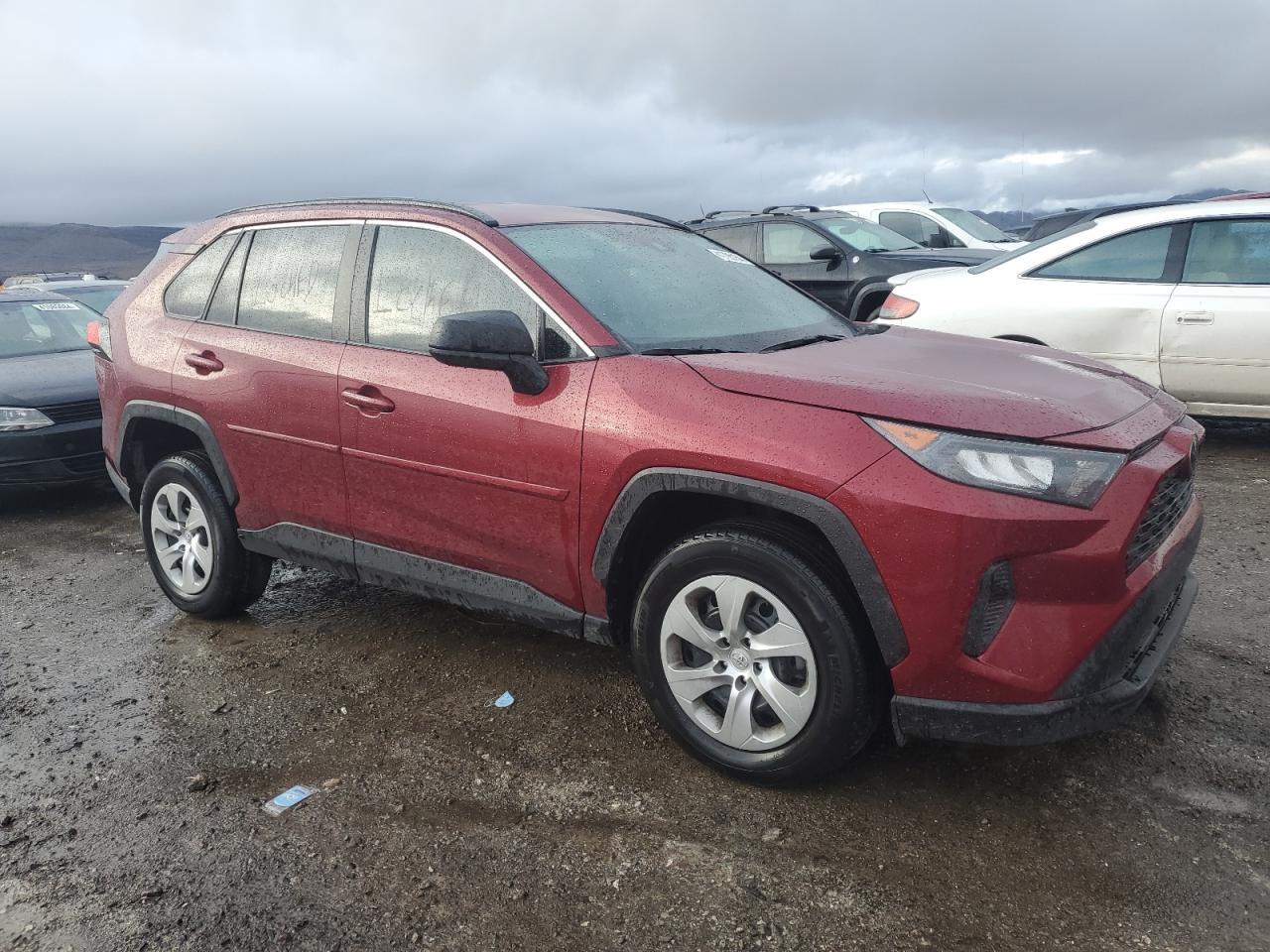 2021 TOYOTA RAV4 LE - Фото 4