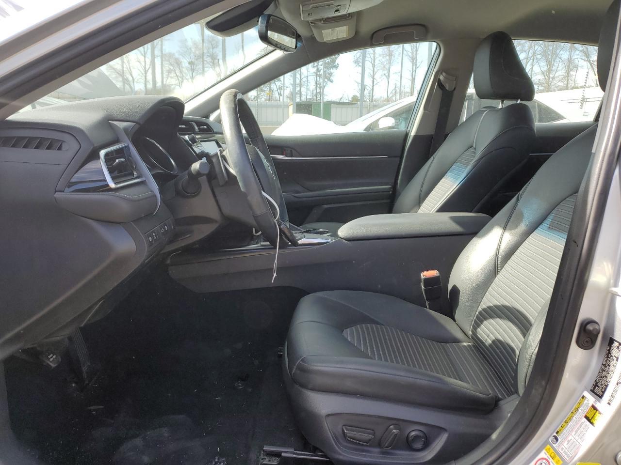 2018 TOYOTA CAMRY L - Фото 7