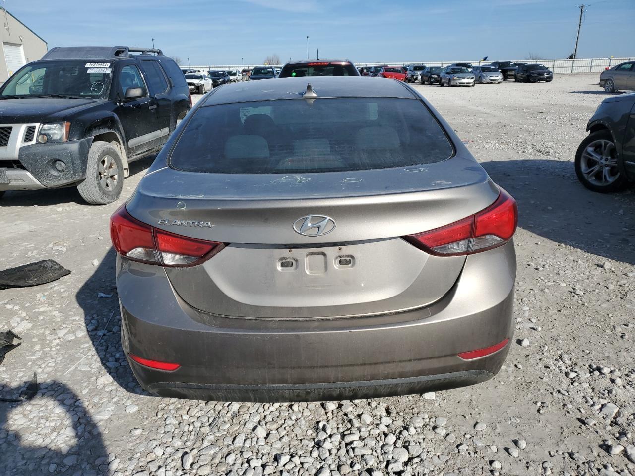 2014 HYUNDAI ELANTRA SE - Image 6