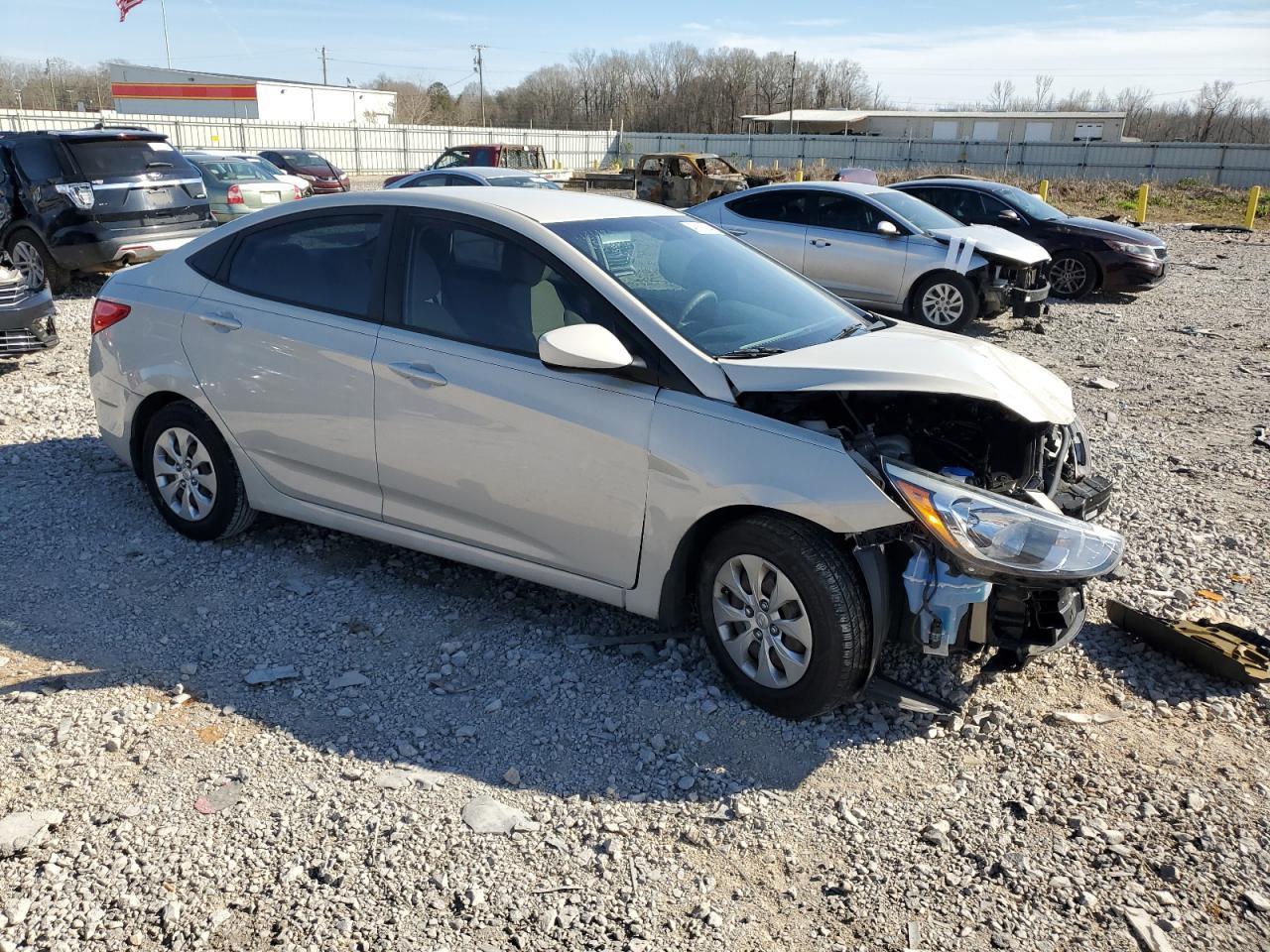 2016 HYUNDAI ACCENT SE - Фото 4