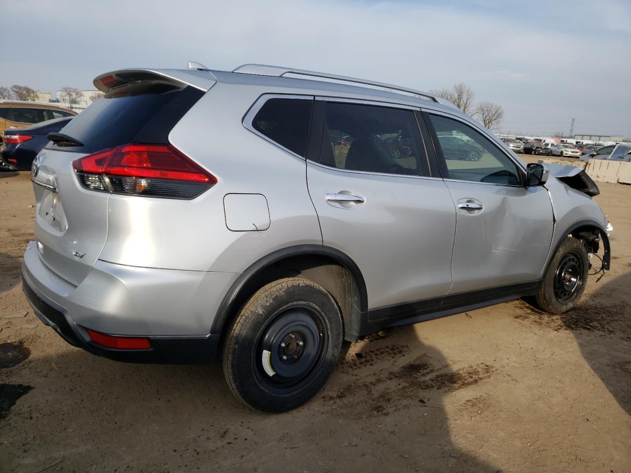 2017 NISSAN ROGUE S - Фото 3