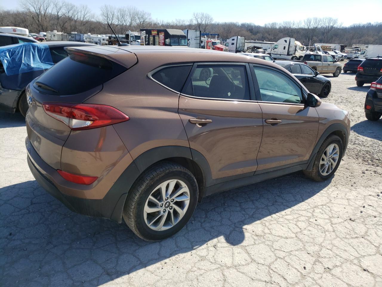 2016 HYUNDAI TUCSON SE - Фото 3