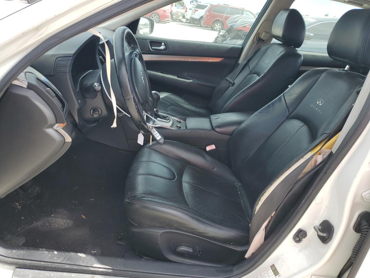 2011 INFINITI G37 BASE - Image 7