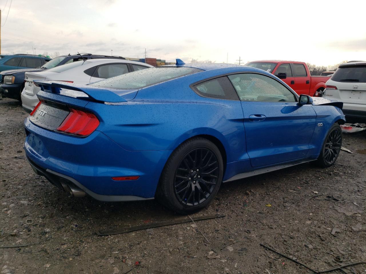 2021 FORD MUSTANG GT - Фото 3