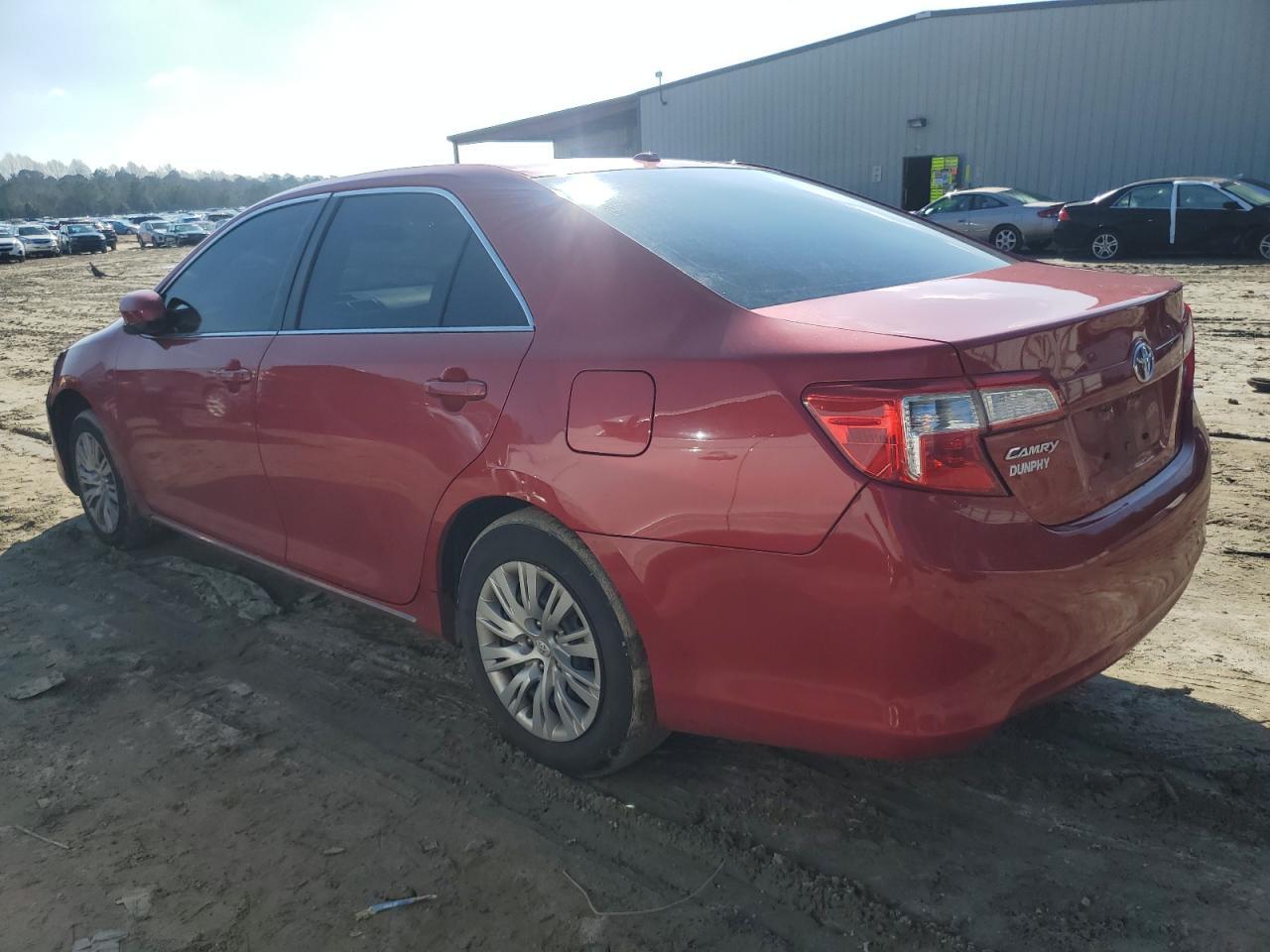 2014 TOYOTA CAMRY L - Image 2
