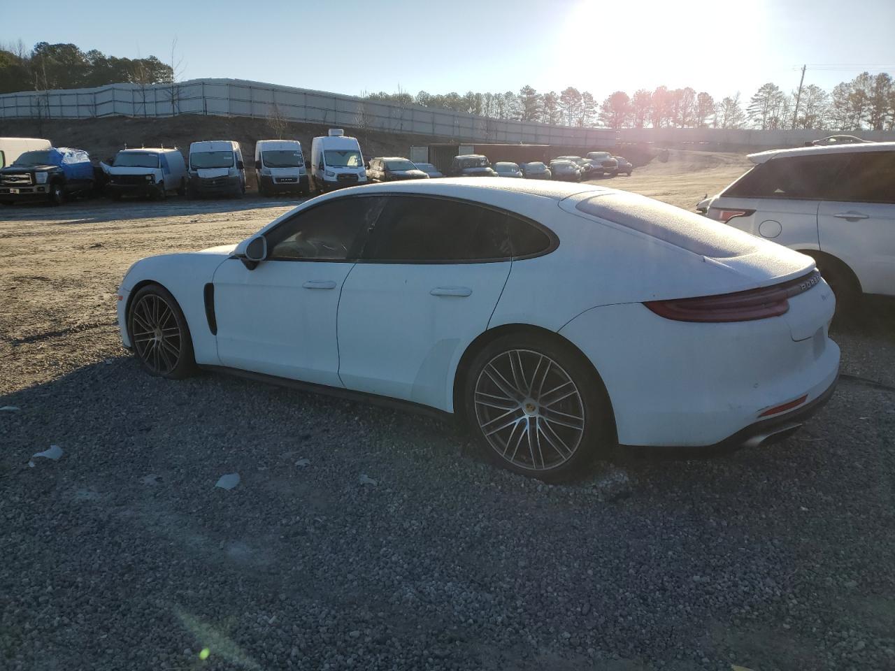 2018 PORSCHE PANAMERA 4 - Фото 2