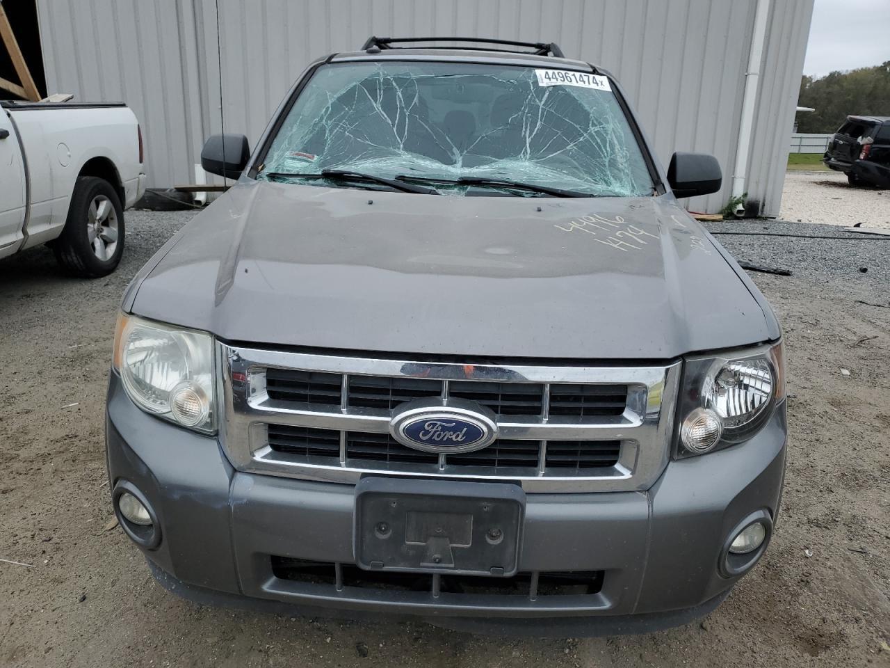 2010 FORD ESCAPE XLT - Image 5