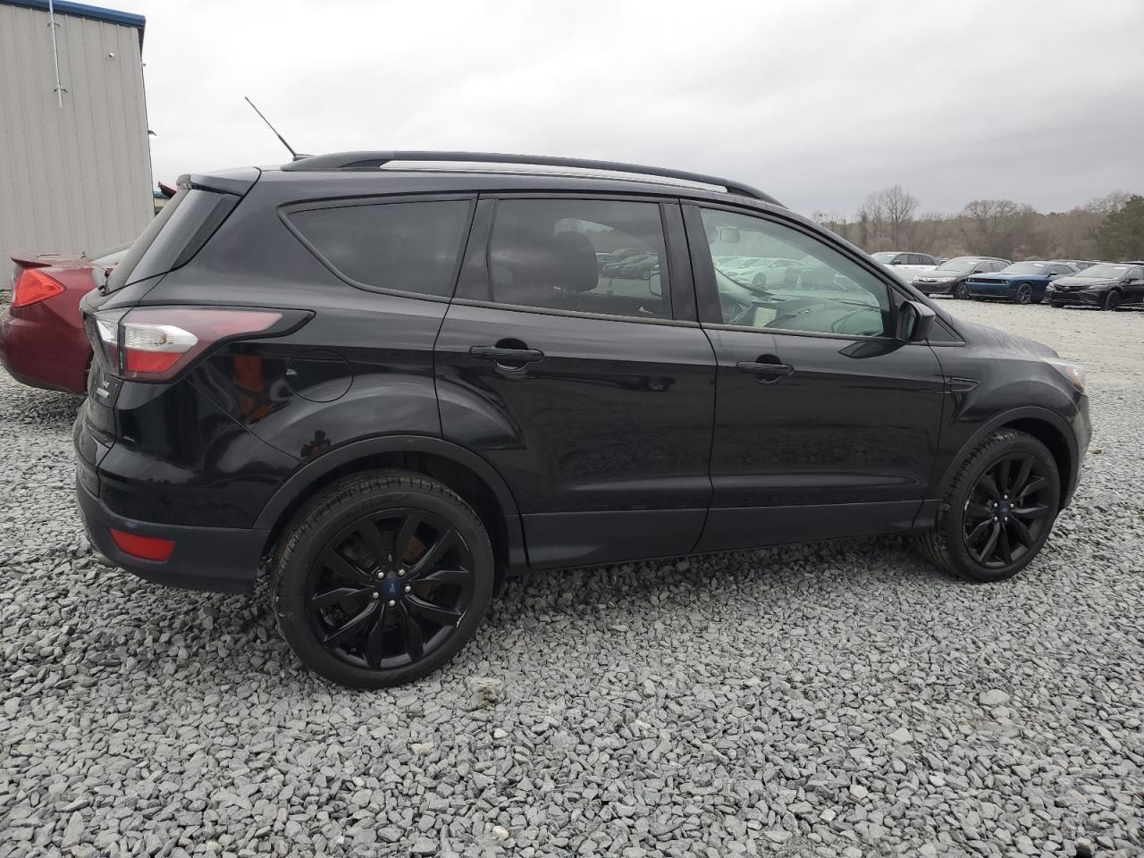 2017 FORD ESCAPE SE - Фото 3