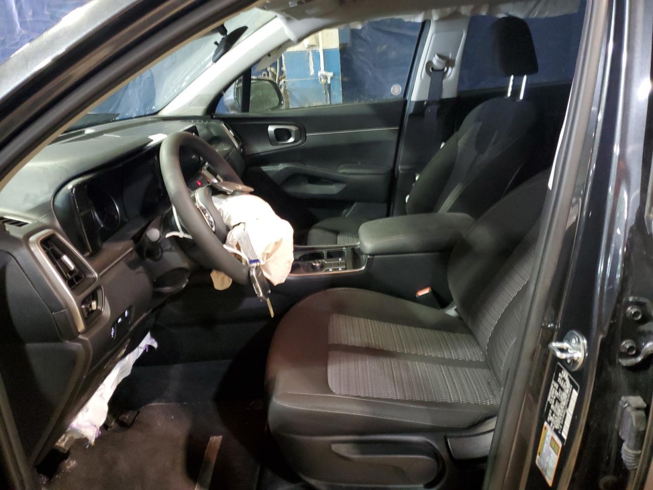 2023 KIA SORENTO LX - Image 7